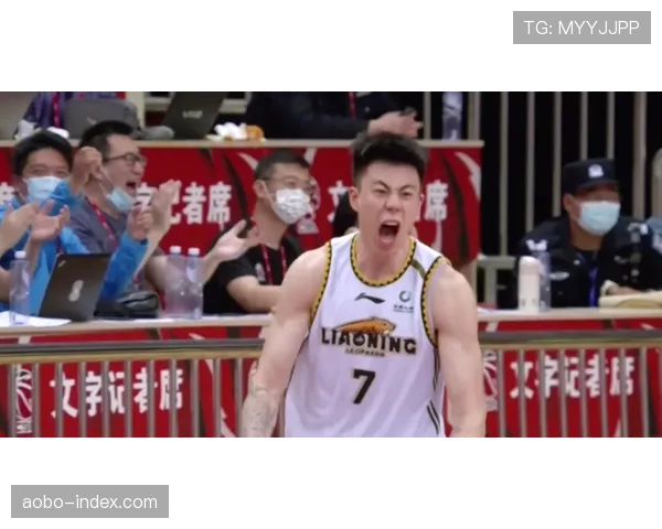 朱俊龙半场13分5板3助 成浙江男篮决赛少数亮点